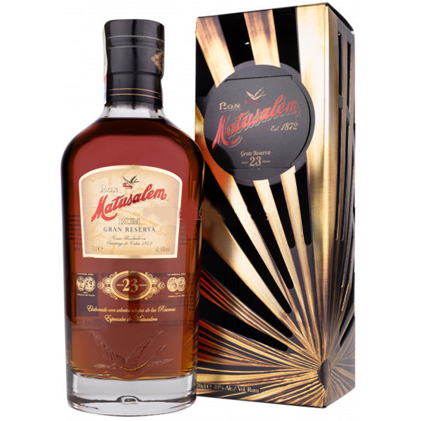 בקבוק מתוסלם גראן רזרב 23 שנים נוכחות ויזואלית מרשימה ואיכות גבוהה 700 מ''ל רום