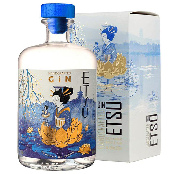 בקבוק ג'ין Etsu אטסו עבודת יד 700 מ''ל עם עיצוב יפני ותווית כחולה-זהבית