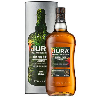 בקבוק וויסקי אייל אוף ג'ורא רום קאסק 700 מ''ל בעל גימור בחביות רום מקופסא מעוצבת ועשירה במסורת