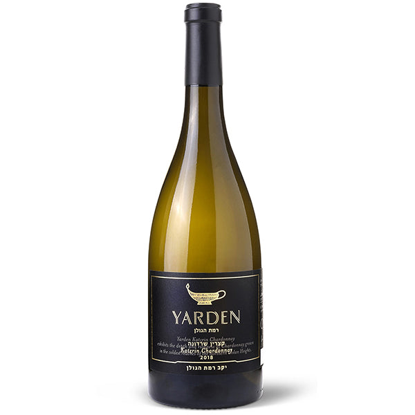 בקבוק יין לבן ''קצרין שרדונה 750 מ''ל'' מיקבי רמת הגולן תווית אלגנטית עם כיתוב 'ירדן' ו'קטיפה ידנית'|