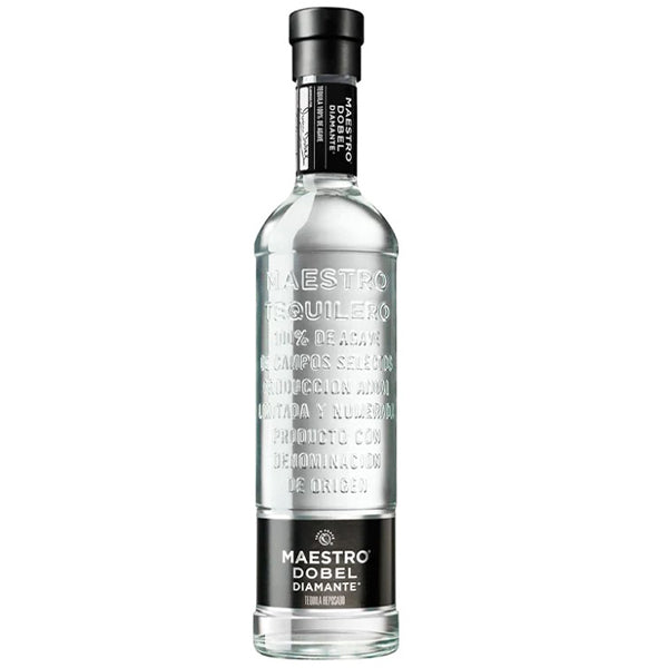 בקבוק טקילה מאסטרו דובל דיאמנטה 700 מ''ל שקוף עם תווית שחור לבן איכות גבוהה
